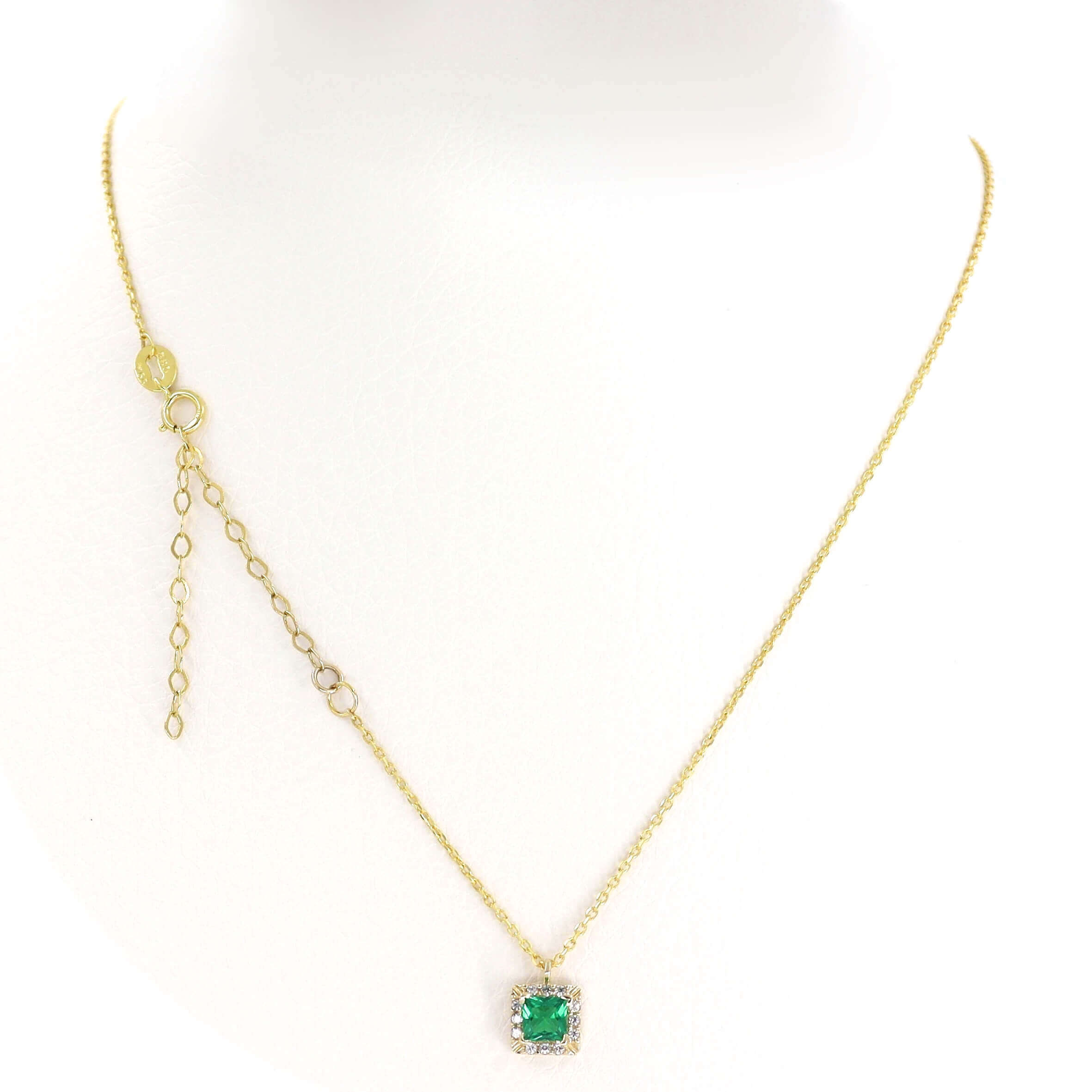 Χρυσό κολιέ