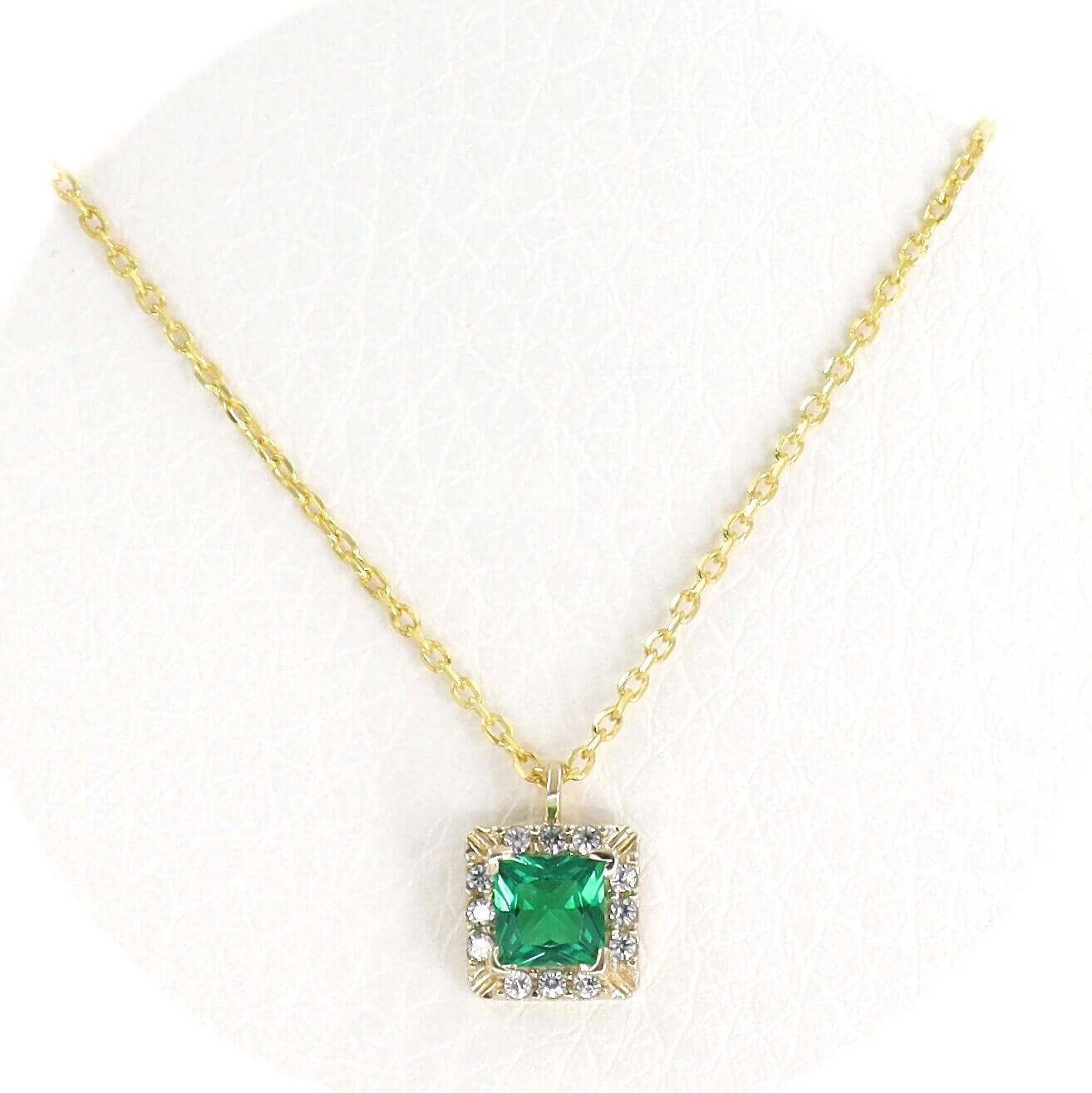 Χρυσό κολιέ