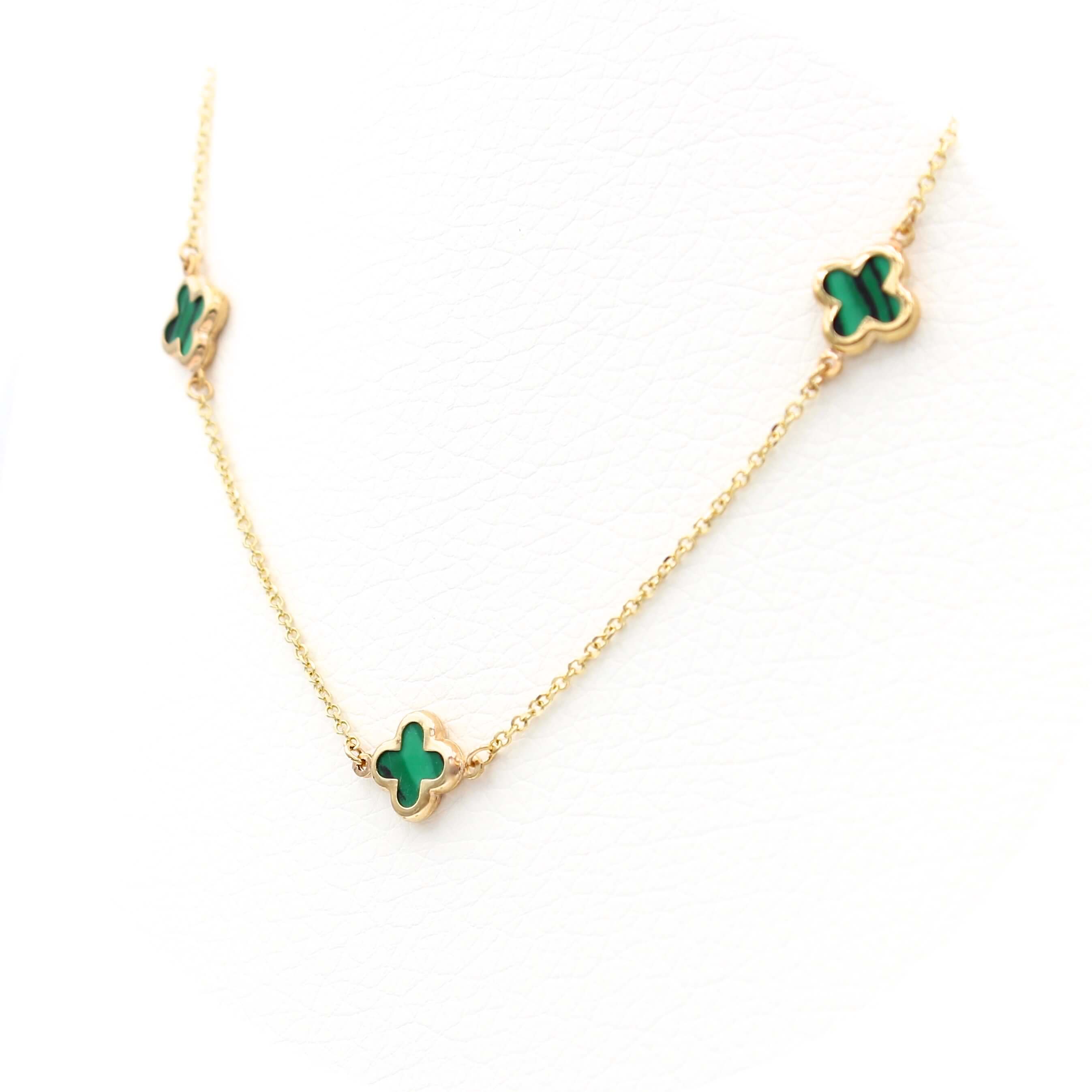 Χρυσό κολιέ