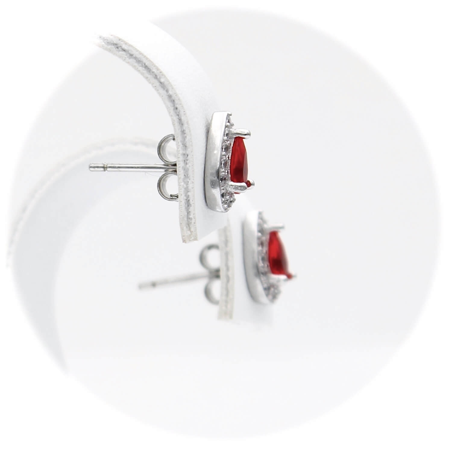 Ασημένια σκουλαρίκια ροζέτες σε σχήμα σταγόνας με κόκκινες πέτρες