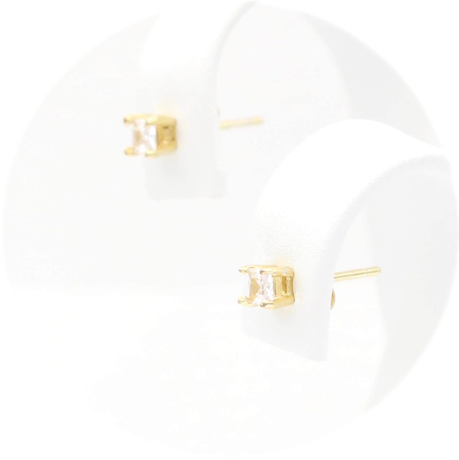 Ασημένια επίχρυσα σκουλαρίκια με καρέ πέτρες ζιργκόν 3.00mm