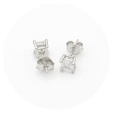 Ασημένια σκουλαρίκια με καρέ πέτρες 4.00mm