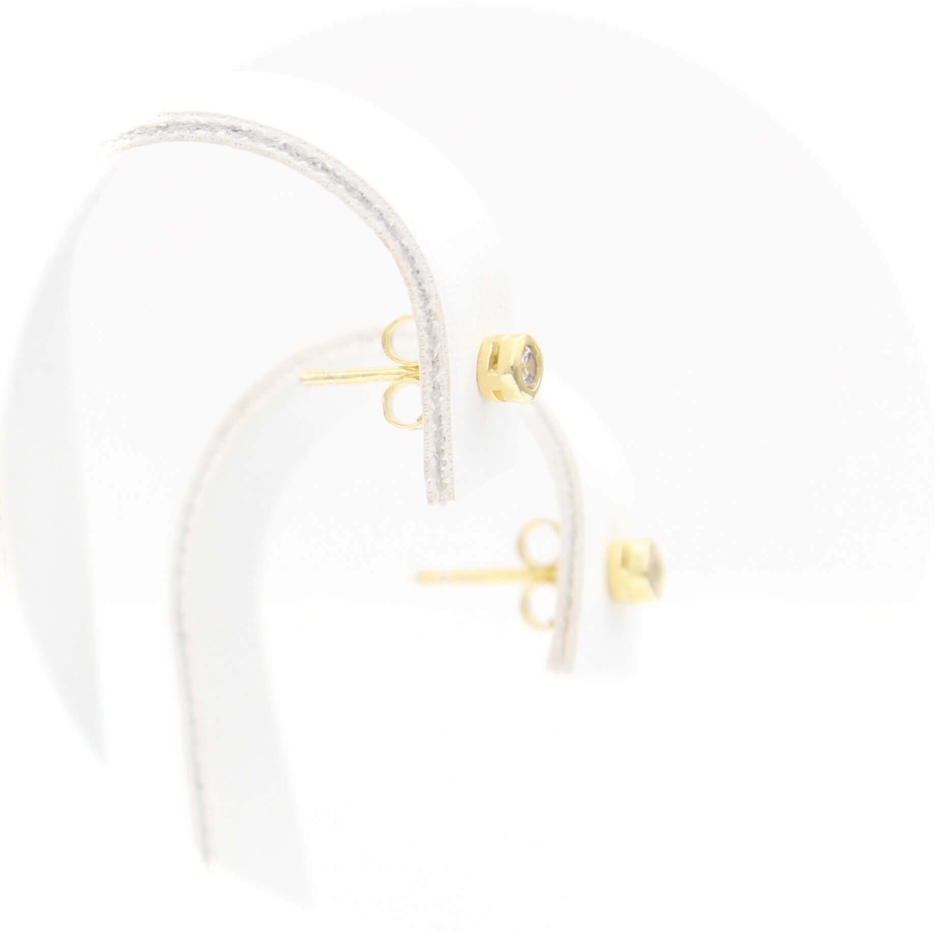 Ασημένια επίχρυσα σκουλαρίκια με λευκές πέτρες 3.30mm