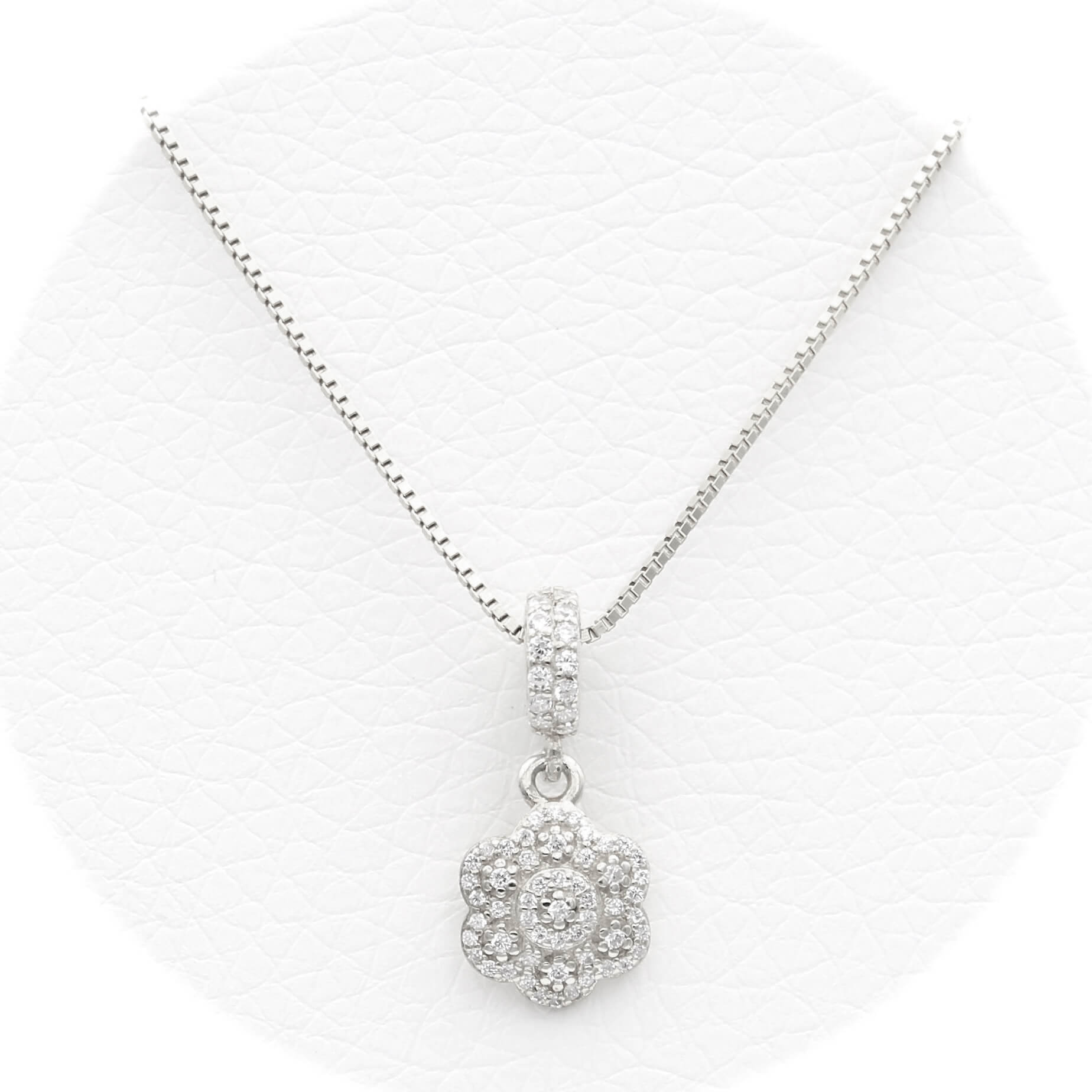 Επιπλατινωμένο ασημένιο κολιέ με λευκά ζιργκόν