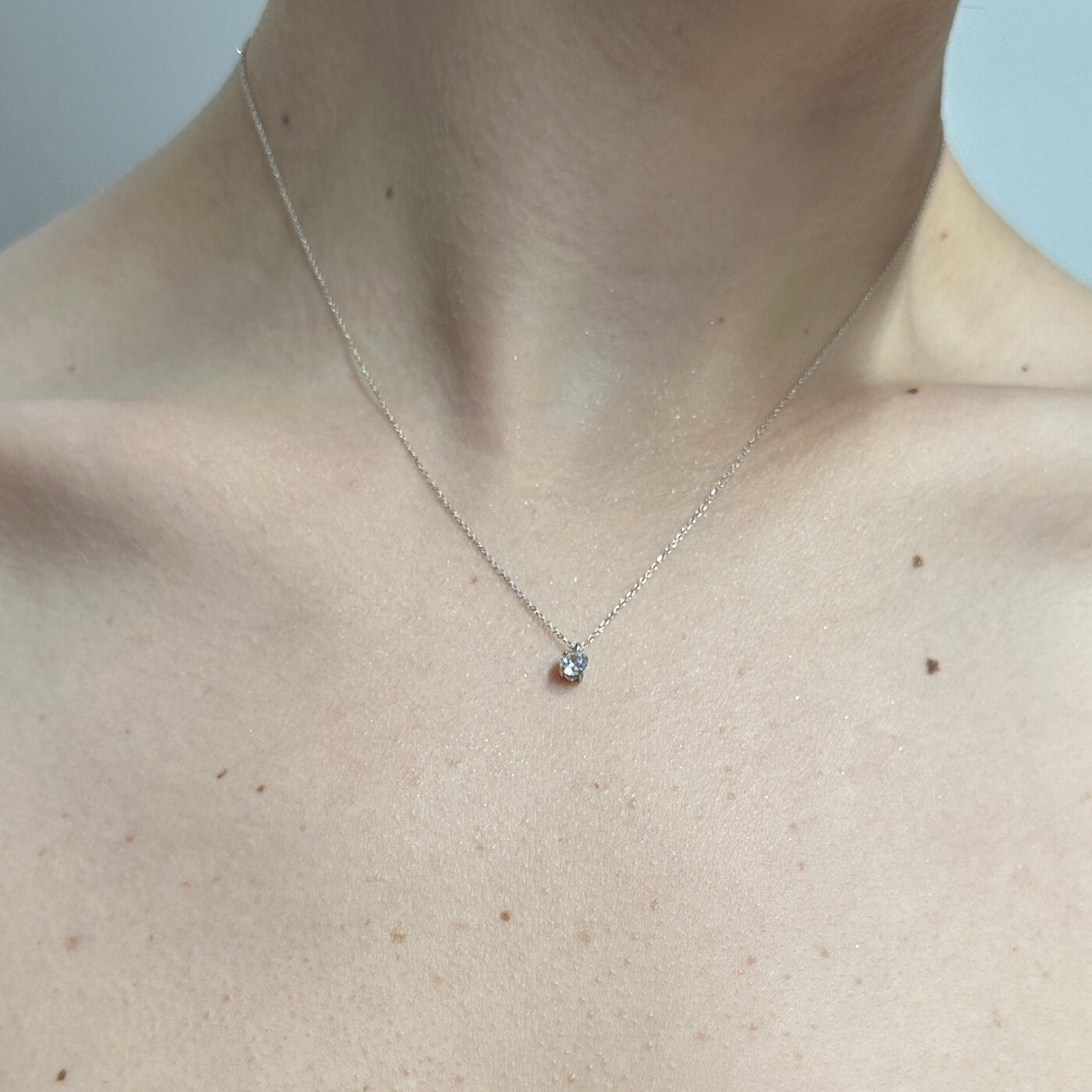 Λευκόχρυσο κολιέ