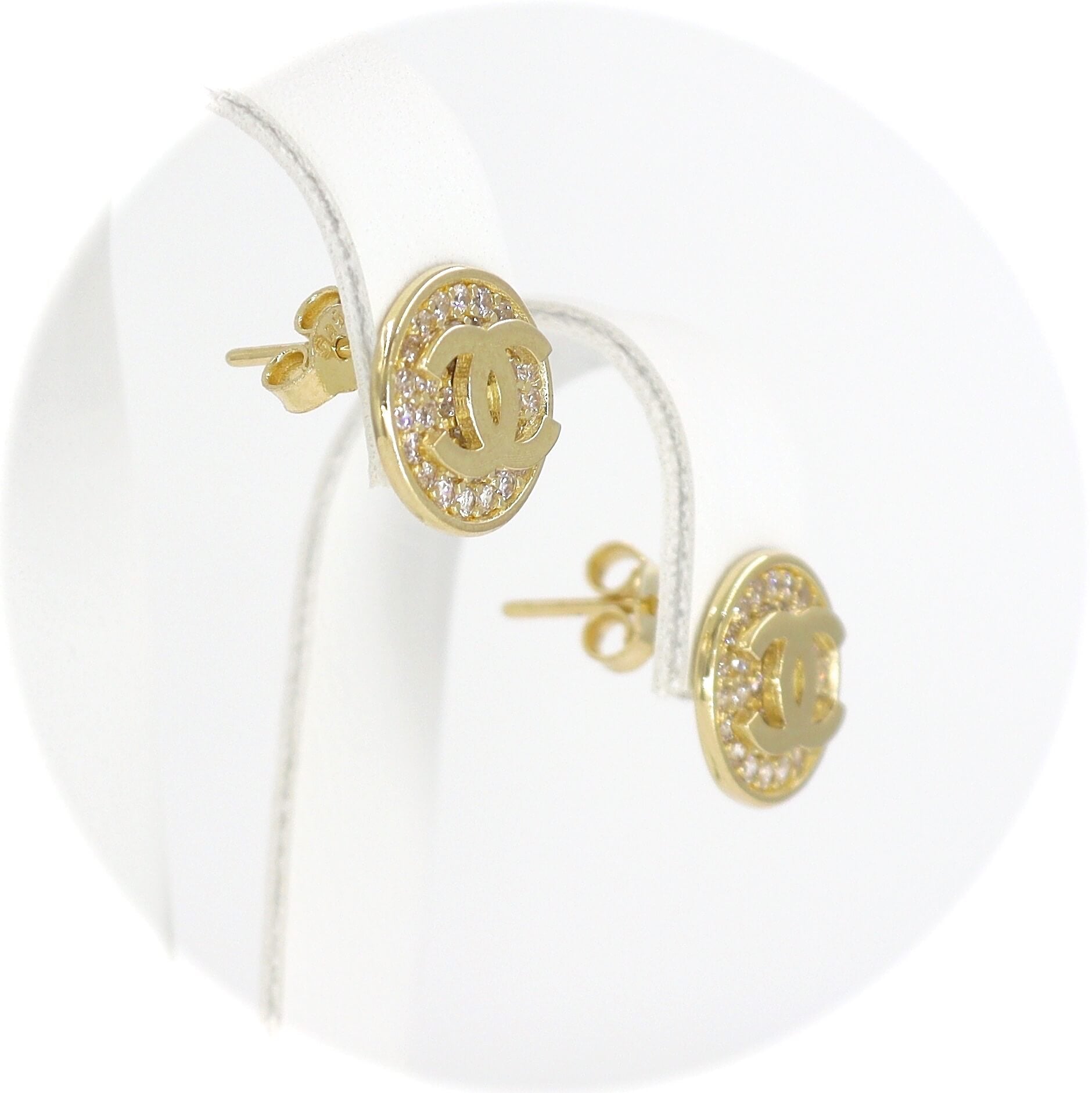 Χρυσά σκουλαρίκια