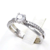 Μονόπετρο δαχτυλίδι