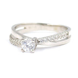 Μονόπετρο δαχτυλίδι