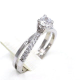 Μονόπετρο δαχτυλίδι