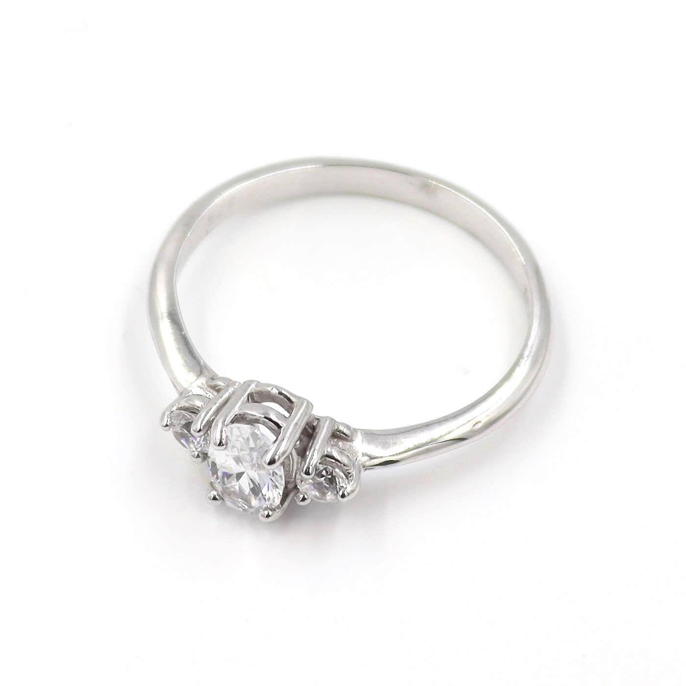 Μονόπετρο δαχτυλίδι