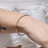 Χρυσό βραχιόλι χειροπέδα