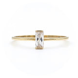 Μονόπετρο δαχτυλίδι χρυσό - GD402