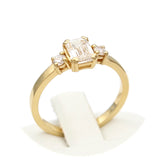 Μονόπετρο δαχτυλίδι χρυσό με διαμάντια - GDX800