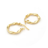 Χρυσά σκουλαρίκια