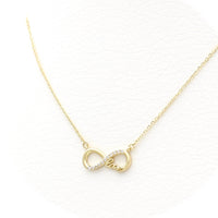 Χρυσό κολιέ