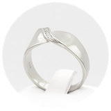 Ασημένιο γυναικείο δαχτυλίδι επιπλατινωμένο με πέτρες ζιργκόν