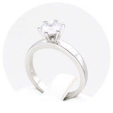 Ασημένιο γυναικείο δαχτυλίδι με λευκή πέτρα ζιργκόν