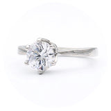 Ασημένιο πολύπετρο δαχτυλίδι με λευκά ζιργκόν