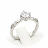 Ασημένιο πολύπετρο δαχτυλίδι με λευκές πέτρες