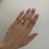 Ασημένιο πολύπετρο δαχτυλίδι με καρέ πέτρα