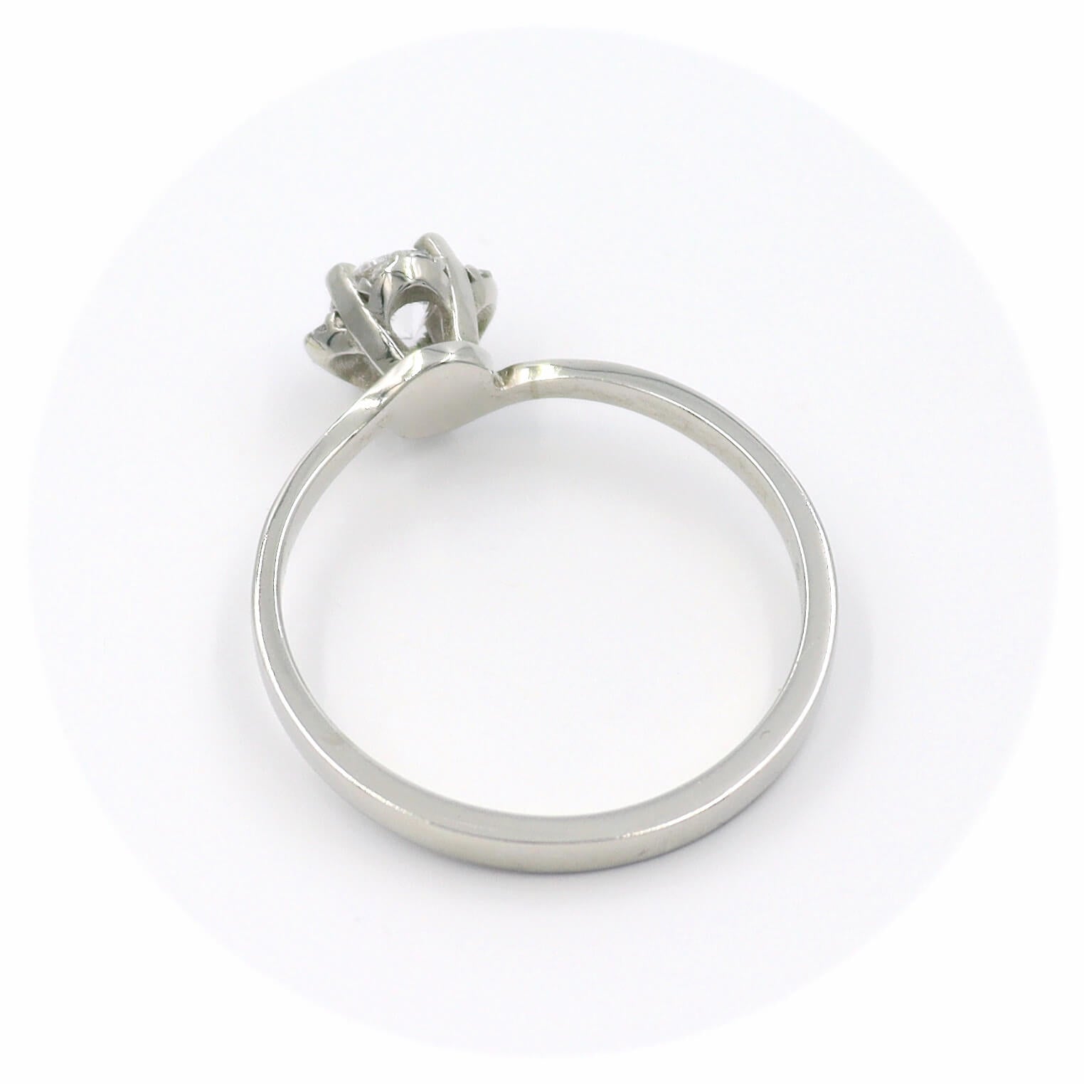 Λευκόχρυσο μονόπετρο δαχτυλίδι - WD391