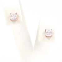 Ασημένια μονόπετρα σκουλαρίκια με καρέ λευκές πέτρες